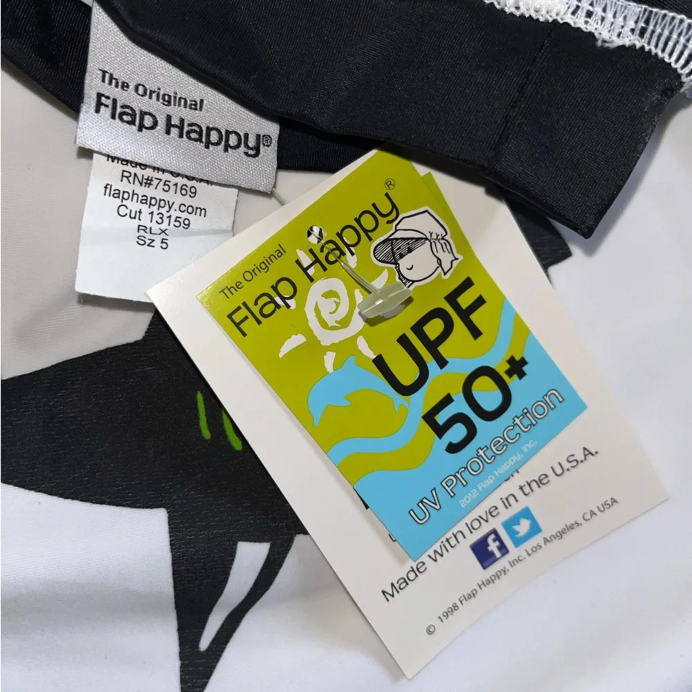 Flap Happy Kids UV 50 NWT Shark Rash Guard Swim Top Size 5